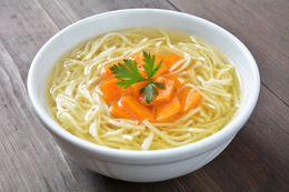 Rosół z makaronem do II dania.